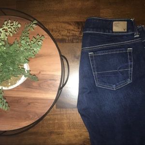 AE size 8 stretch skinny jean